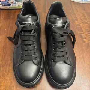 Alexander McQueen Men's Black Sneakers